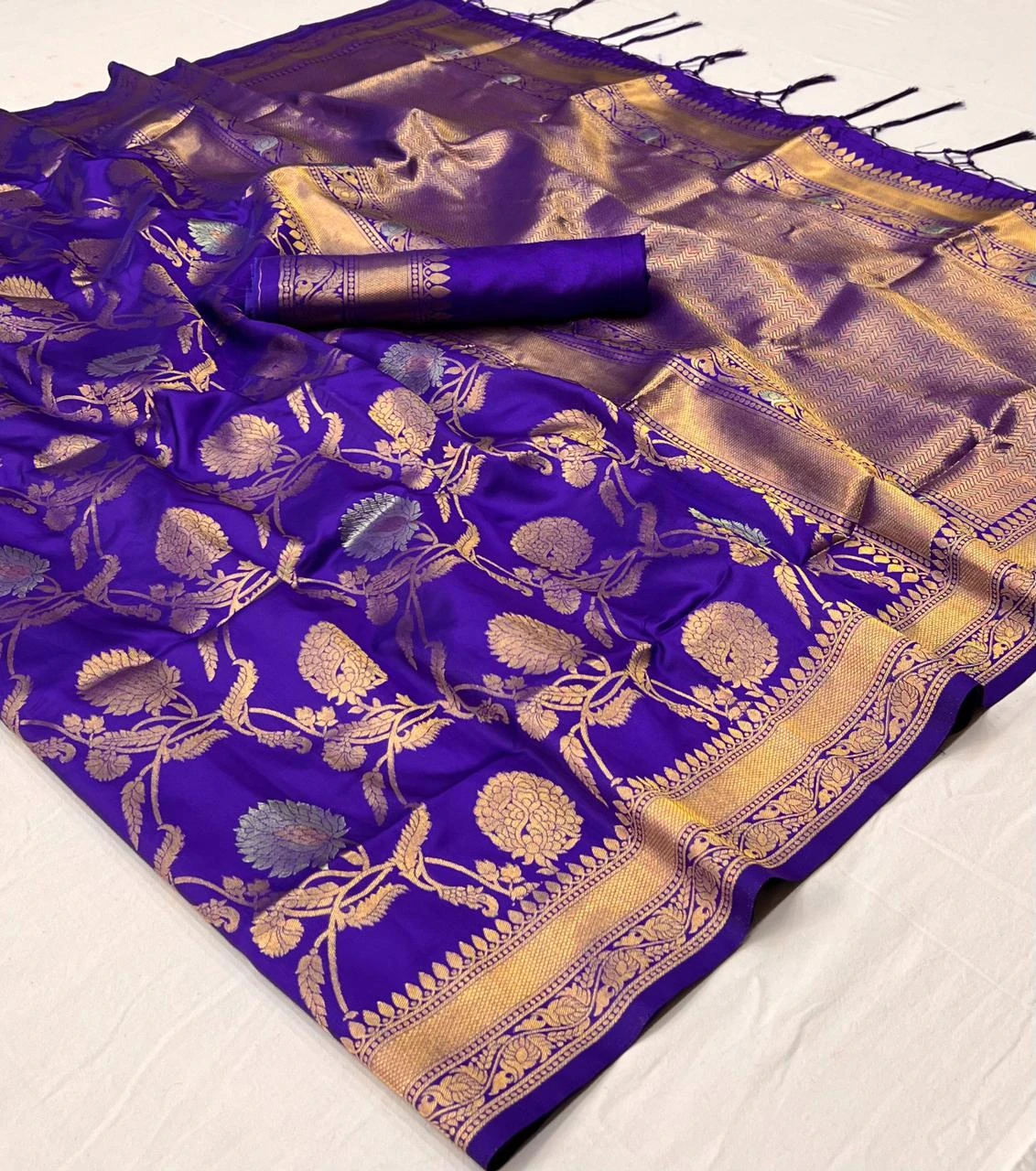Rajtex 258000 Series Handloom Weaving Wholesale Fancy Sarees Catalog — Wholesale Sarees, rajtex wholesale from Surat - Gallery Image 8